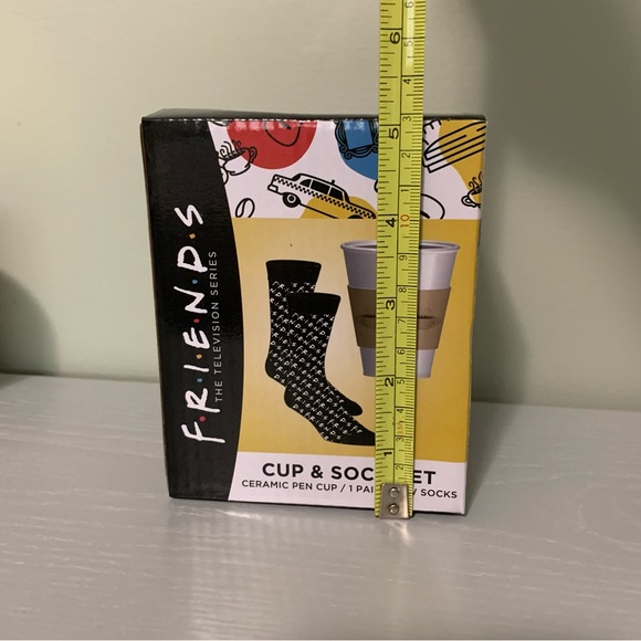 FRIENDS Cup and Mug Set NEW - Picture 8 of 9